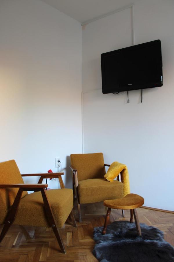 Ðakovo Studio Apartman Hinko מראה חיצוני תמונה