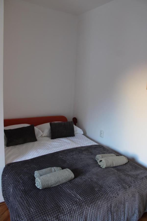 Ðakovo Studio Apartman Hinko מראה חיצוני תמונה